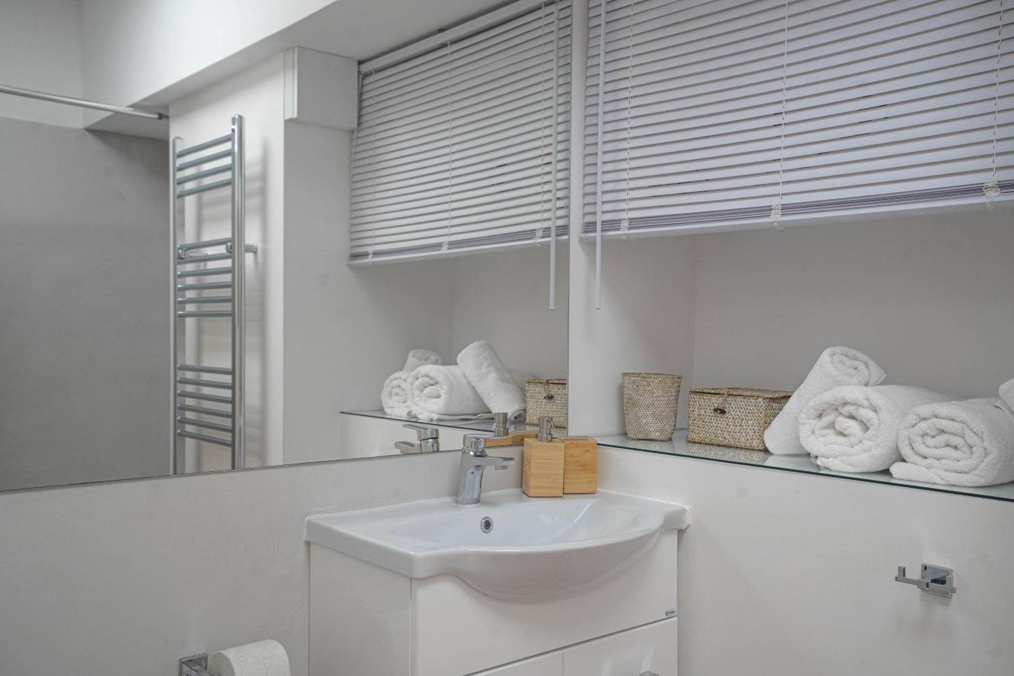 Lovely Studio In Likavitos Hill Athens Luaran gambar